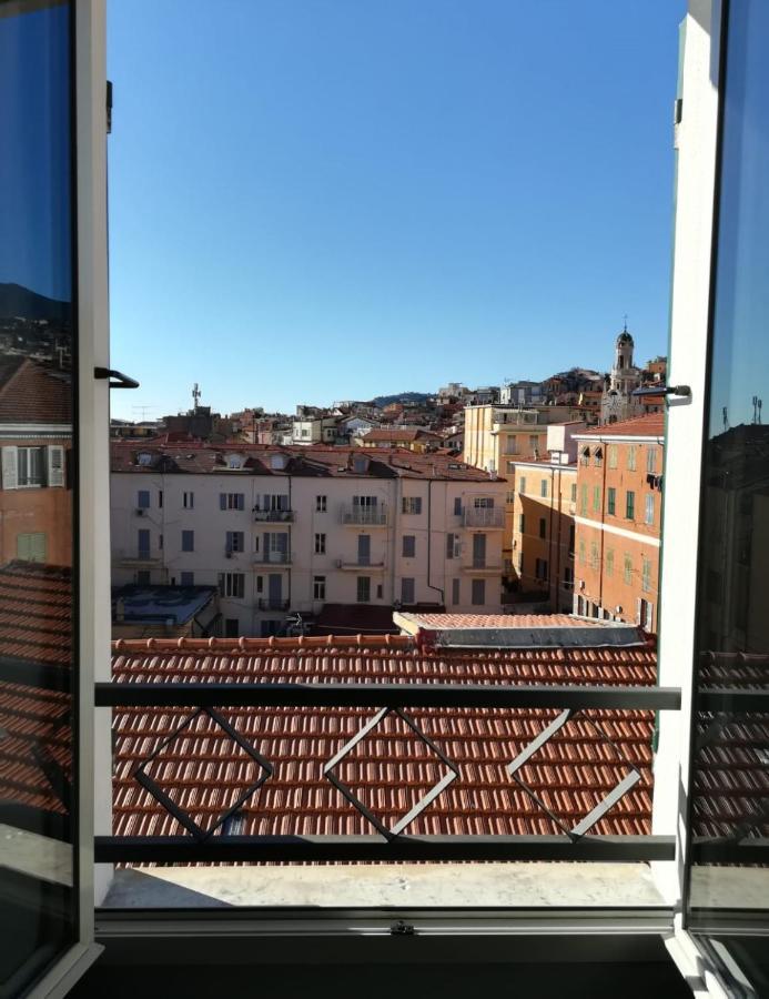 Cavour17 Apartment Sanremo Bagian luar foto